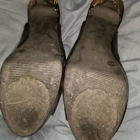 Snakeprint Trim Slingback Stilettos 8 1/2 B - Picture 4 of 5